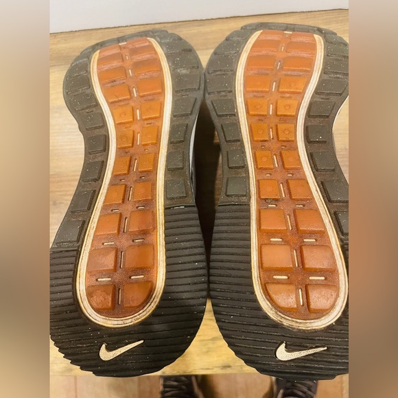 Women’s Size 9 - Nike Reposto Black Smoke Gray 2020 - Picture 6 of 6